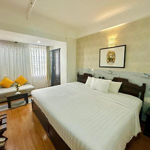 Queen Suite